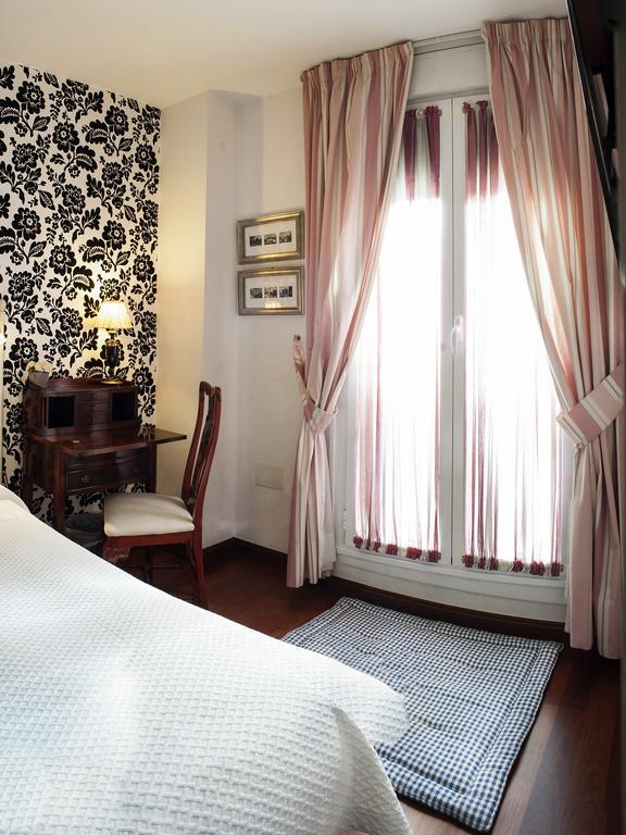 Ch Hostal Victoria Cuenca  Extérieur photo